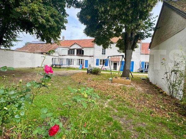 Maison familiale dans cadre privilégié !