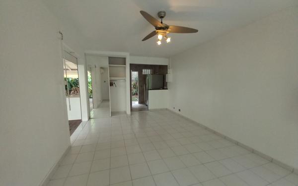 Immeuble à vendre    15 pièces •  Le Gosier