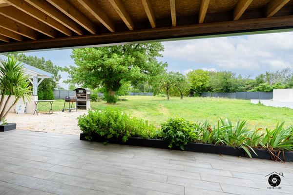 Maison 8 pièces 5 chambres à vendre à Loire Authion avec piscine et 1600 m² de terrain constructible !