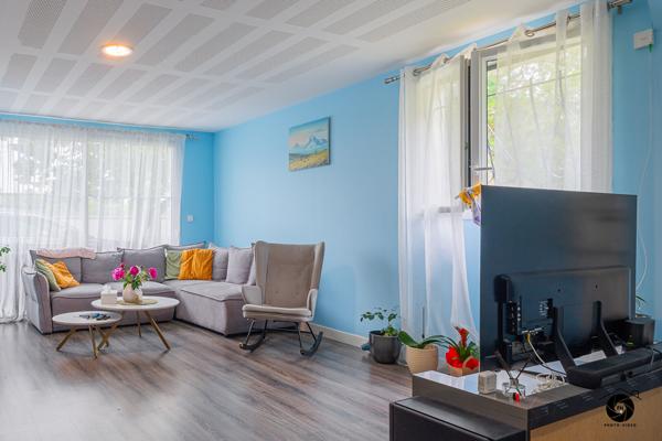 Maison 8 pièces 5 chambres à vendre à Loire Authion avec piscine et 1600 m² de terrain constructible !