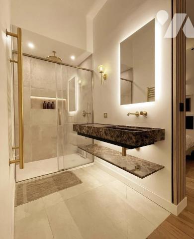 LA MADELEINE-BOTANIQUE - APPARTEMENT HAUSSMANNIEN 200 M² AU 5e ETAGE D'UN IMMEUBLE DE GRAND STANDING