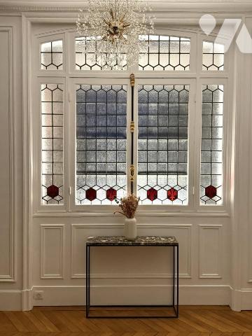LA MADELEINE-BOTANIQUE - APPARTEMENT HAUSSMANNIEN 200 M² AU 5e ETAGE D'UN IMMEUBLE DE GRAND STANDING