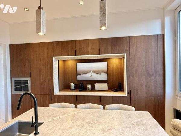 LA MADELEINE-BOTANIQUE - APPARTEMENT HAUSSMANNIEN 200 M² AU 5e ETAGE D'UN IMMEUBLE DE GRAND STANDING