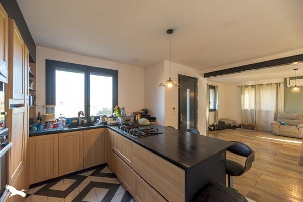 Maison à vendre |                                       Grenade |                                        4 pièces  |  130 m²