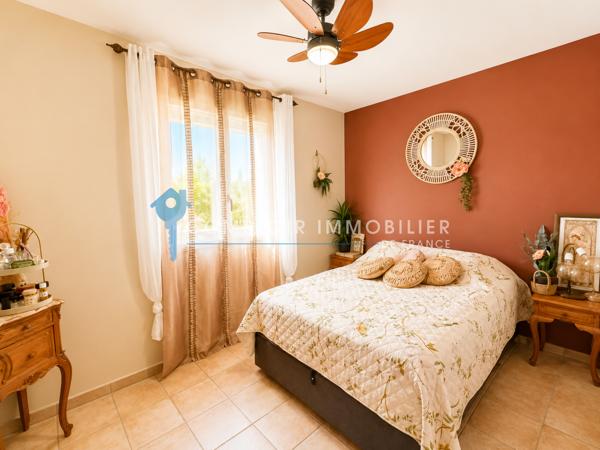 Maison
                                                                                                                                                                                                                                                                                                                        5 pièce(s)                                                                                                                                                                                                          4 chambre(s)                                                                                                                                                                                                          109  m²