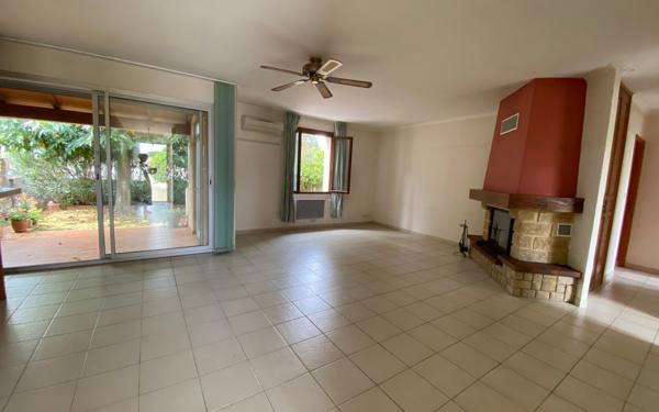 Maison à vendre    4 pièces •  Mudaison