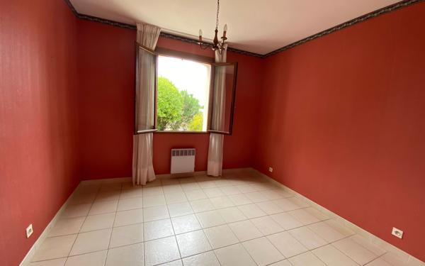 Maison à vendre    4 pièces •  Mudaison