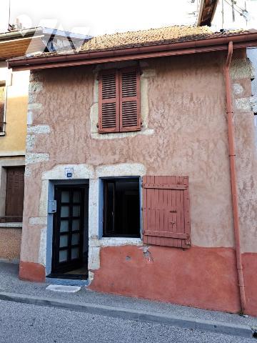 Maison de ville à rénover – Belley centre