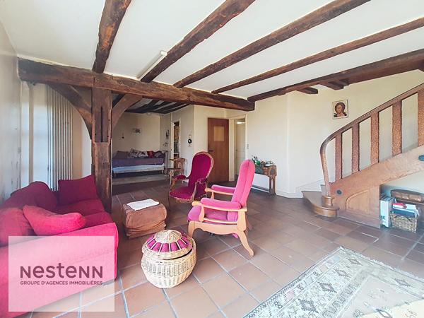 Acheter Maison de caractère 242 m² avec dépendances, jardin et cave sur terrain 850 m² - À rénover - Centre-ville proche toutes commodités