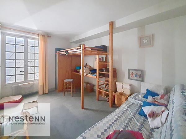 Acheter Maison de caractère 242 m² avec dépendances, jardin et cave sur terrain 850 m² - À rénover - Centre-ville proche toutes commodités