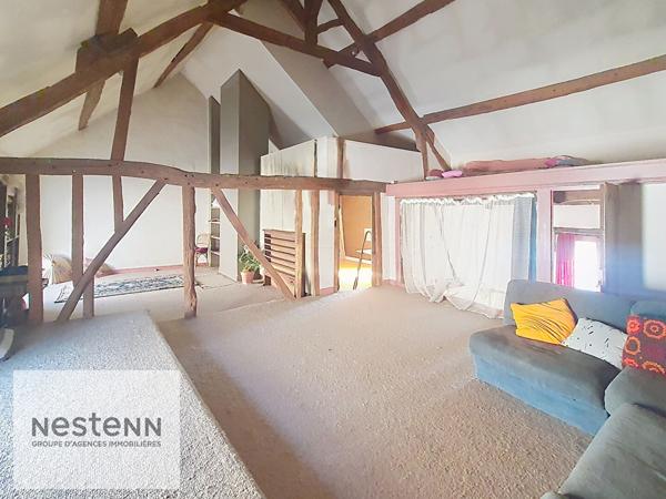 Acheter Maison de caractère 242 m² avec dépendances, jardin et cave sur terrain 850 m² - À rénover - Centre-ville proche toutes commodités