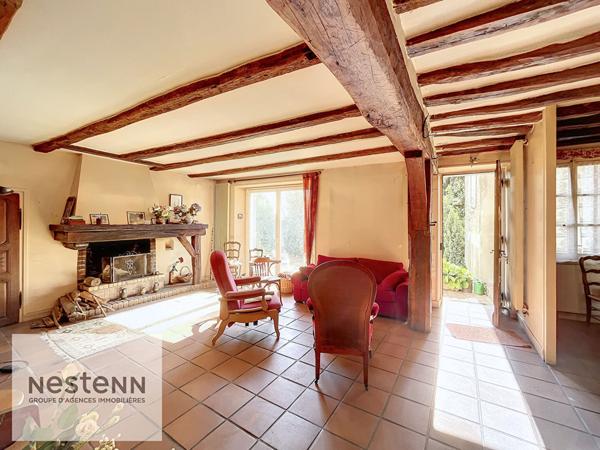 Acheter Maison de caractère 242 m² avec dépendances, jardin et cave sur terrain 850 m² - À rénover - Centre-ville proche toutes commodités