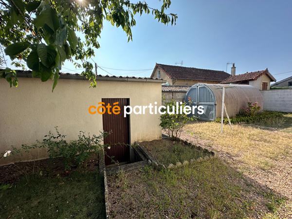 Vente Maison72 m² - 4 Pièces - CHARENTON DU CHER (18210)
