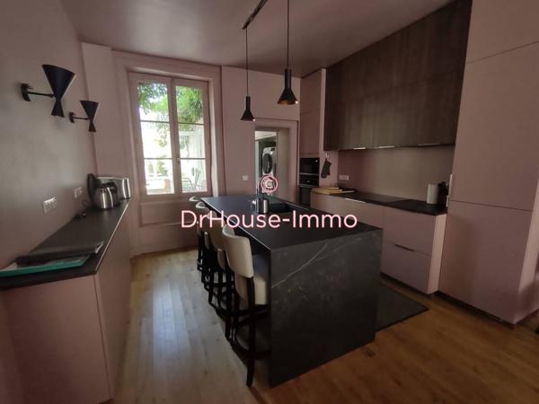 Maison à vendre 10 pièces de 265 m²