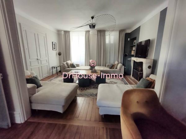 Maison à vendre 10 pièces de 265 m²