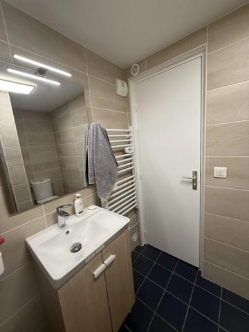 Vente                                                      Appartement
                        
                     1 pièces                      27 m2                     à Ivry-la-Bataille