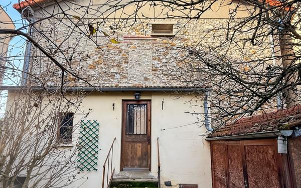 Maison à vendre    3 pièces •  Villeneuve-le-Roi