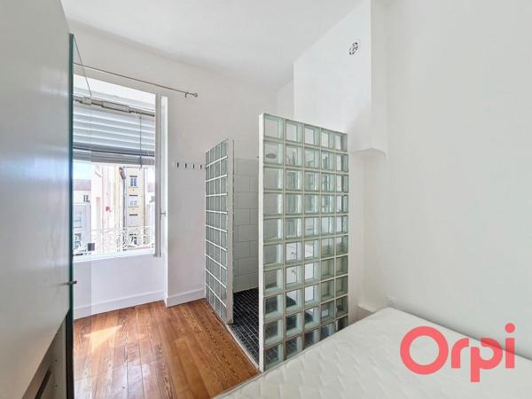 Appartement à louer    2 pièces •    Lyon 6