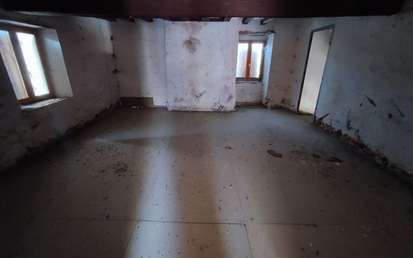 Maison à vendre    5 pièces •  Chézy-sur-Marne