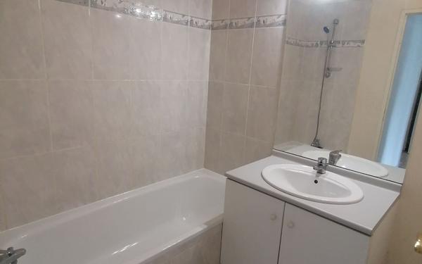 Appartement à vendre    3 pièces • 55,10 m2 Poitiers