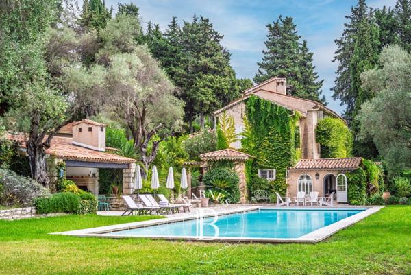 Vence, Villa 9 Chambres -  520 m² à vendre