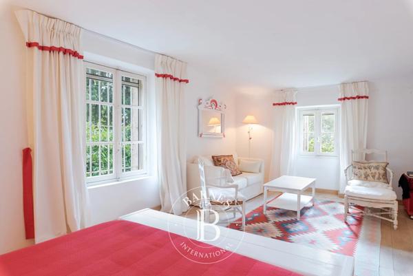 Vence, Villa 9 Chambres -  520 m² à vendre
