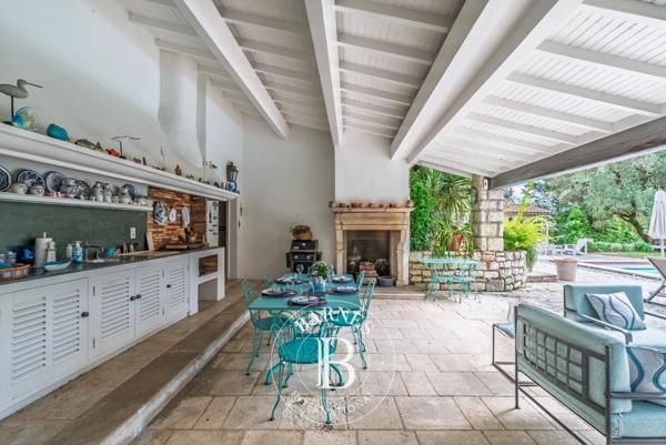 Vence, Villa 9 Chambres -  520 m² à vendre