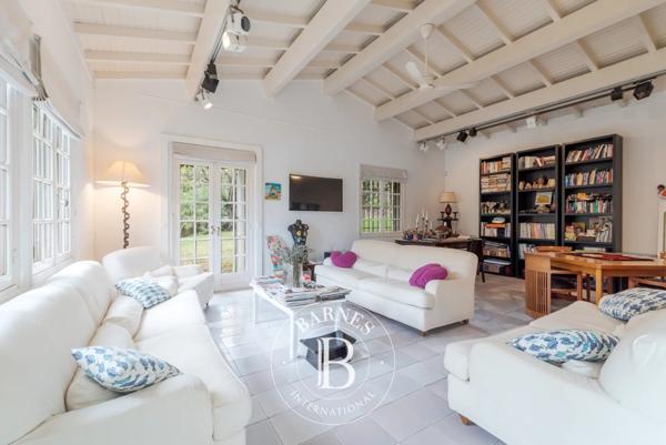 Vence, Villa 9 Chambres -  520 m² à vendre