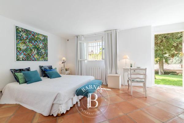 Vence, Villa 9 Chambres -  520 m² à vendre