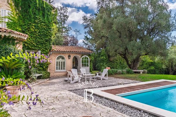 Vence, Villa 9 Chambres -  520 m² à vendre