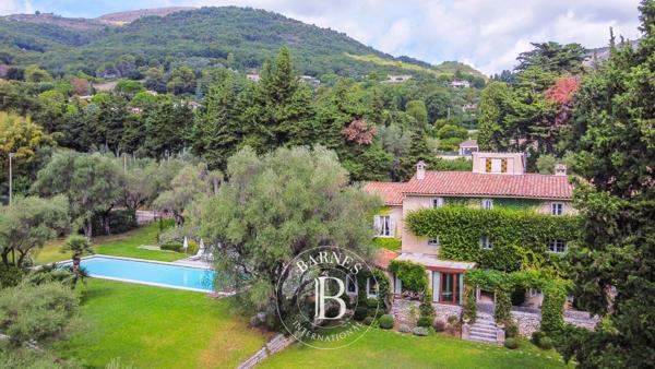 Vence, Villa 9 Chambres -  520 m² à vendre