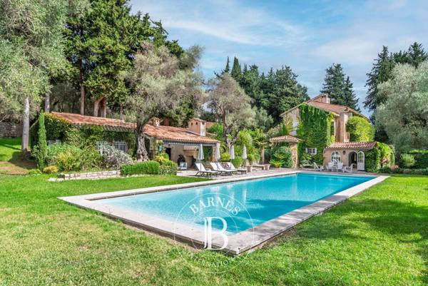 Vence, Villa 9 Chambres -  520 m² à vendre
