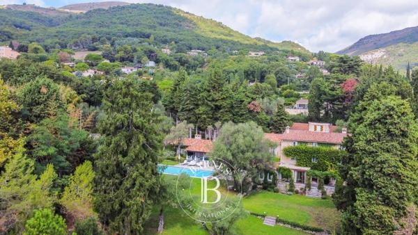 Vence, Villa 9 Chambres -  520 m² à vendre