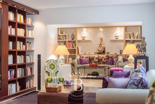 Vence, Villa 9 Chambres -  520 m² à vendre