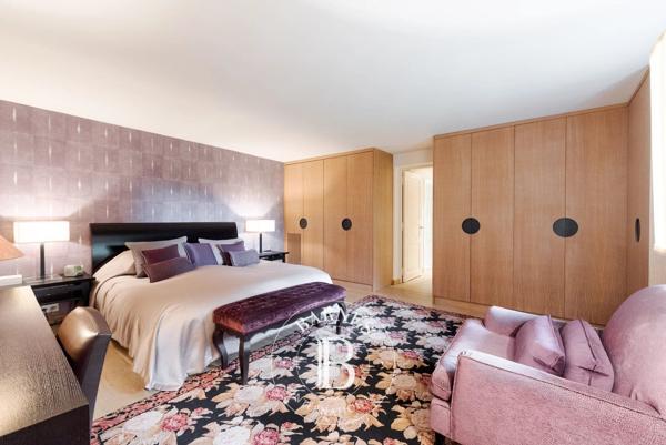 Vence, Villa 9 Chambres -  520 m² à vendre
