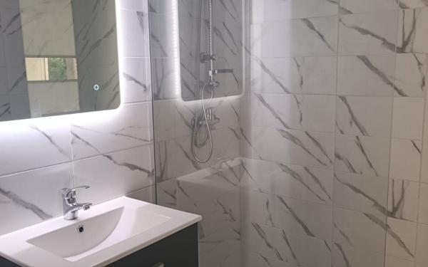 Appartement à vendre    2 pièces • 46 m2 Sainte-Anne