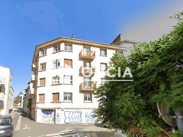 Location Studio 26.35 m² - 20 RUE RASPAIL Grenoble 38000
