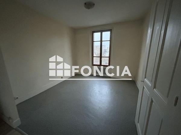 Location Studio 26.35 m² - 20 RUE RASPAIL Grenoble 38000