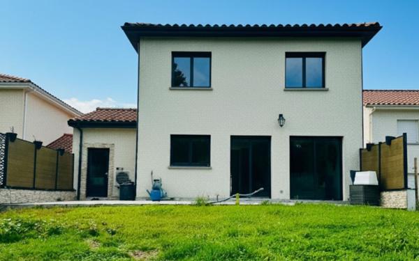 Maison à vendre    6 pièces •  La Verpillière