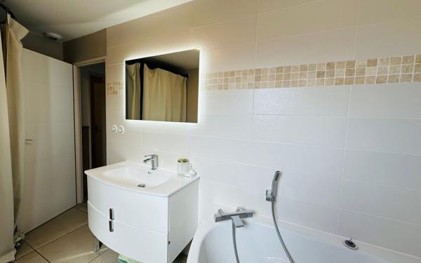 Maison à vendre    6 pièces •  La Verpillière