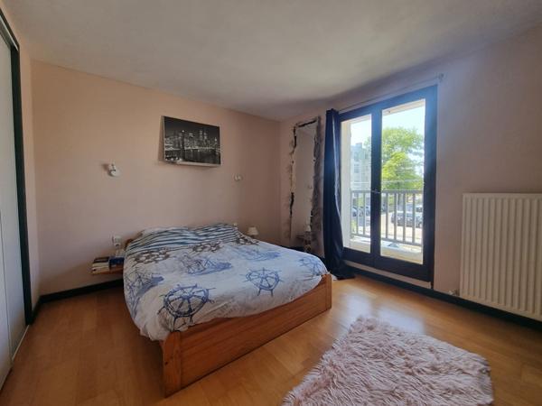NANTES Croix Bonneau, maison Familiale Spacieuse de 5 Chambres avec Jardin et Terrasse