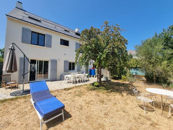 NANTES Croix Bonneau, maison Familiale Spacieuse de 5 Chambres avec Jardin et Terrasse
