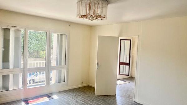 Appartement Le Blanc Mesnil 4 pièce(s) 84.61 m2 - 98m2 DE SURFACE TOTALE