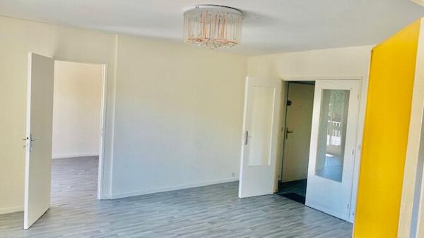 Appartement Le Blanc Mesnil 4 pièce(s) 84.61 m2 - 98m2 DE SURFACE TOTALE