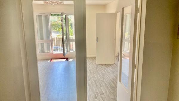 Appartement Le Blanc Mesnil 4 pièce(s) 84.61 m2 - 98m2 DE SURFACE TOTALE