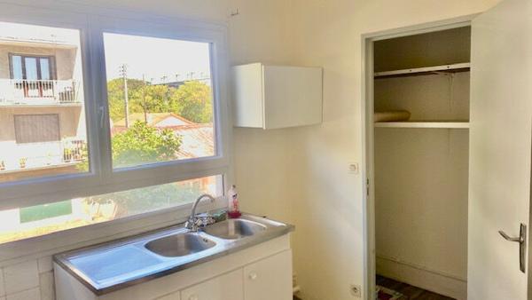 Appartement Le Blanc Mesnil 4 pièce(s) 84.61 m2 - 98m2 DE SURFACE TOTALE