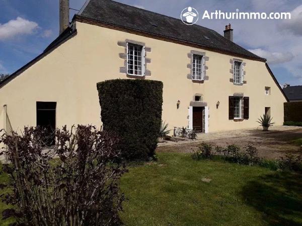 Vente Maison de village 5 pièces 168 m2 à Saint-Cyr-en-Pail