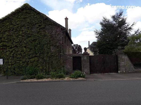 Vente Maison de village 5 pièces 168 m2 à Saint-Cyr-en-Pail