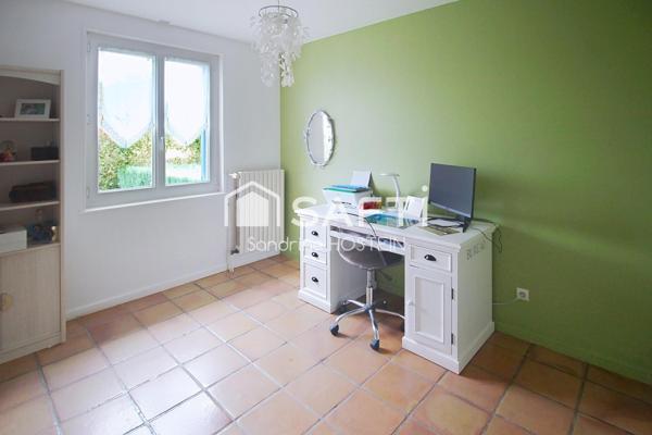 Maison Individuelle avec sous-sol complet sur 1250m2 de terrain!