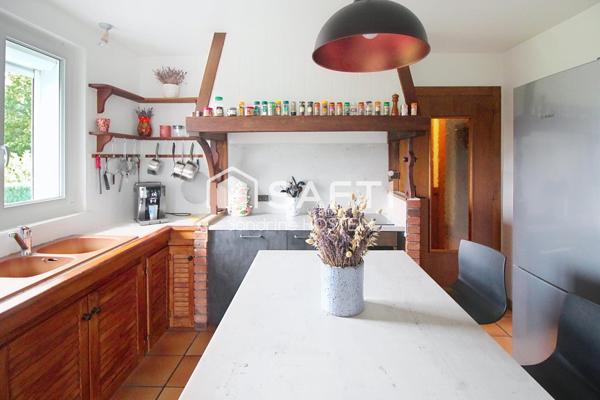 Maison Individuelle avec sous-sol complet sur 1250m2 de terrain!